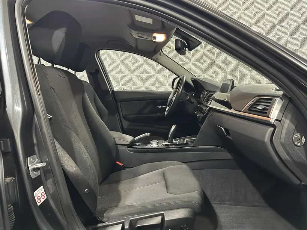 BMW 318 i Touring*BUSINESS*LED-PDC-NAV-SHZ-BLUETOOTH 12/2018-photo-15