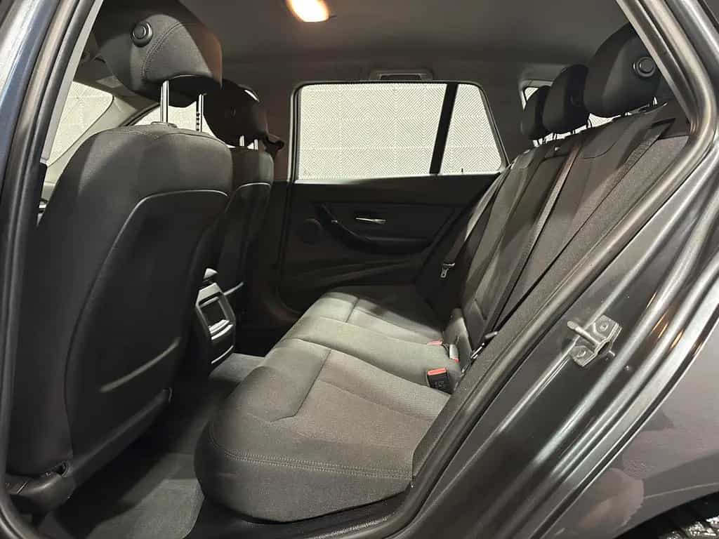BMW 318 i Touring*BUSINESS*LED-PDC-NAV-SHZ-BLUETOOTH 12/2018-photo-20