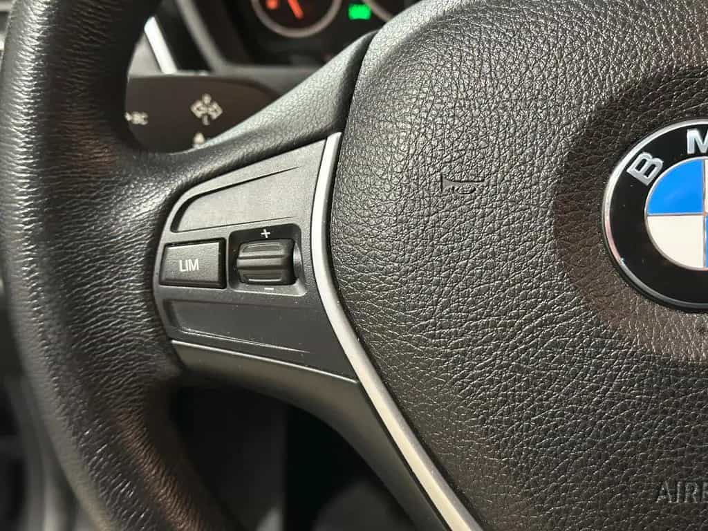 BMW 318 i Touring*BUSINESS*LED-PDC-NAV-SHZ-BLUETOOTH 12/2018-photo-26