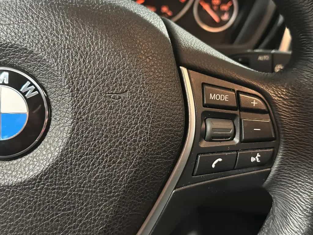 BMW 318 i Touring*BUSINESS*LED-PDC-NAV-SHZ-BLUETOOTH 12/2018-photo-28
