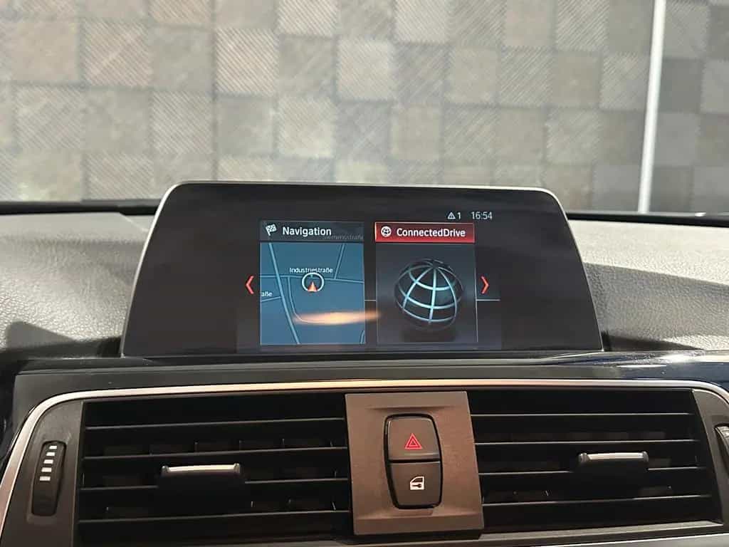 BMW 318 i Touring*BUSINESS*LED-PDC-NAV-SHZ-BLUETOOTH 12/2018-photo-29