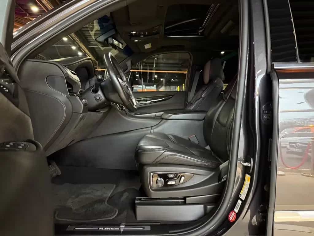 Cadillac Escalade 6.2 V8 PLATINUM 4WD/HUD/BOSE/22°/TV/360 12/2018-photo-19