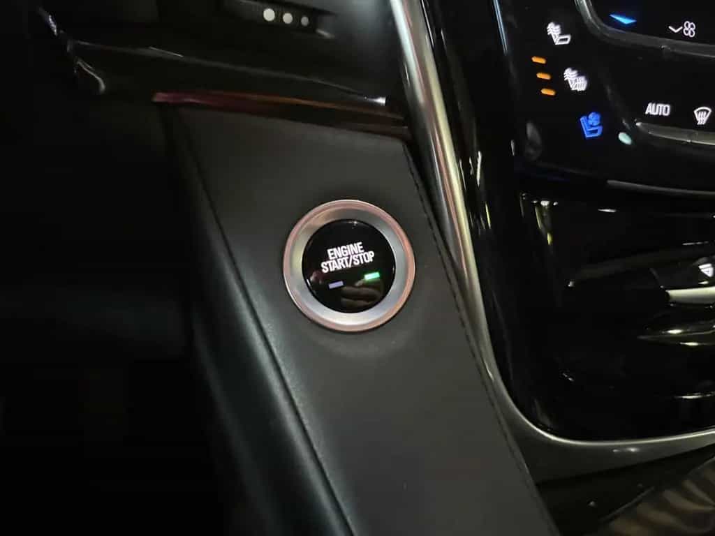 Cadillac Escalade 6.2 V8 PLATINUM 4WD/HUD/BOSE/22°/TV/360 12/2018-photo-27