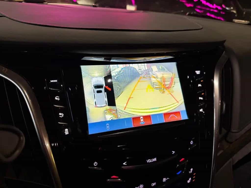 Cadillac Escalade 6.2 V8 PLATINUM 4WD/HUD/BOSE/22°/TV/360 12/2018-photo-30