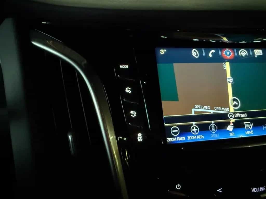 Cadillac Escalade 6.2 V8 PLATINUM 4WD/HUD/BOSE/22°/TV/360 12/2018-photo-31