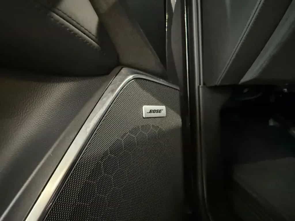 Cadillac Escalade 6.2 V8 PLATINUM 4WD/HUD/BOSE/22°/TV/360 12/2018-photo-38