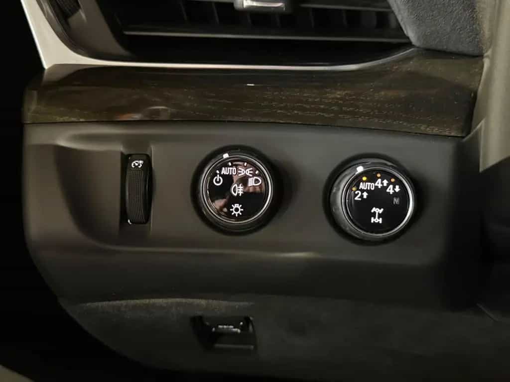 Cadillac Escalade 6.2 V8 PLATINUM 4WD/HUD/BOSE/22°/TV/360 12/2018-photo-39
