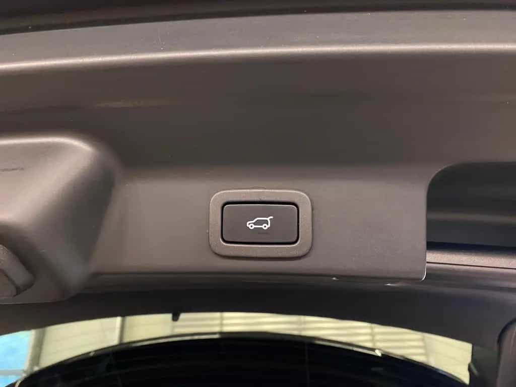 Jaguar F-Pace AWD Prestige Aut Leder Pano Meridian Kam 06/2021-photo-12