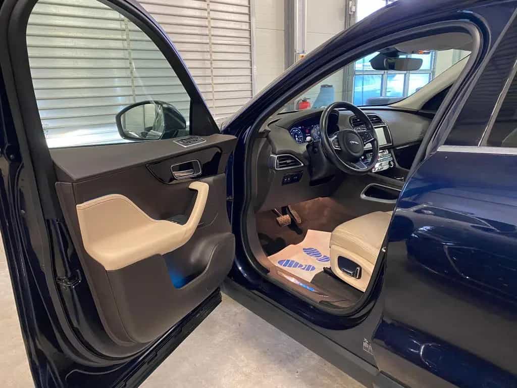 Jaguar F-Pace AWD Prestige Aut Leder Pano Meridian Kam 06/2021-photo-13