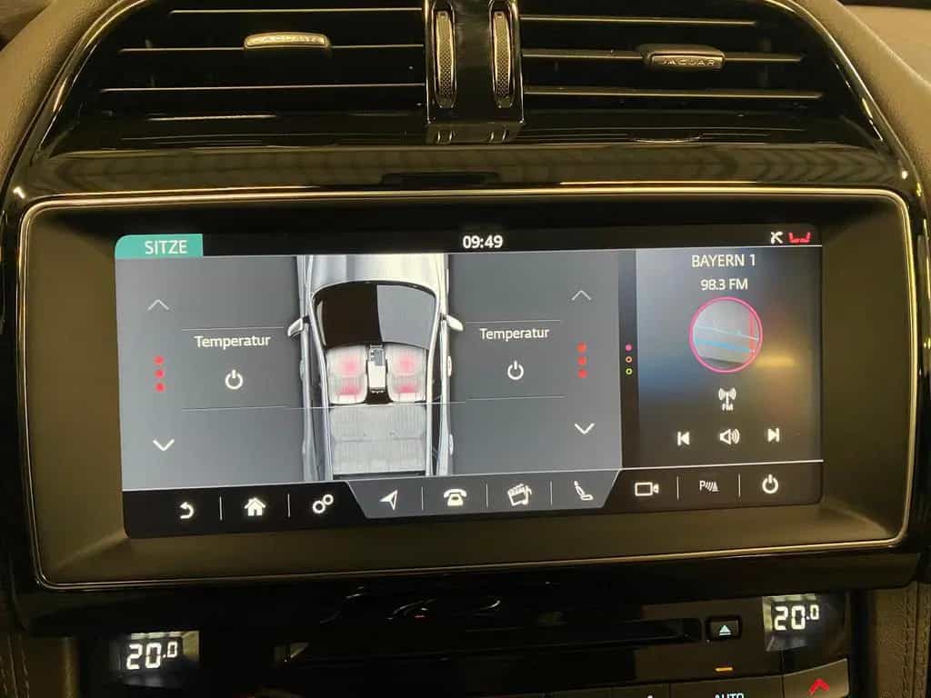 Jaguar F-Pace AWD Prestige Aut Leder Pano Meridian Kam 06/2021-photo-28