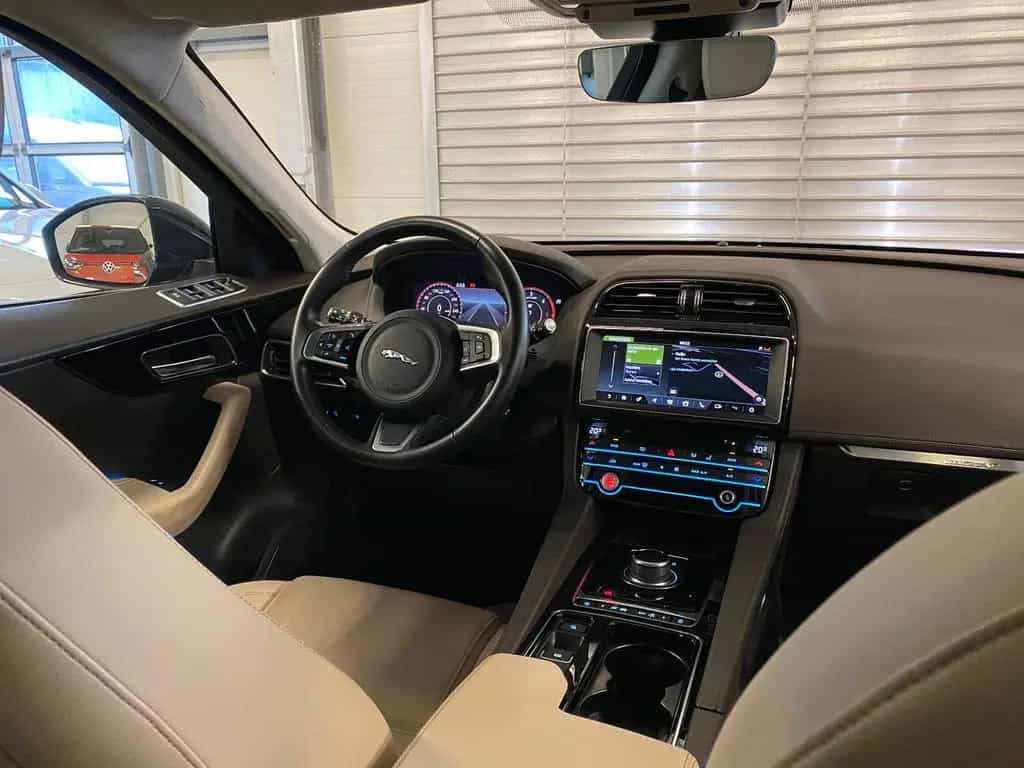 Jaguar F-Pace AWD Prestige Aut Leder Pano Meridian Kam 06/2021-photo-37