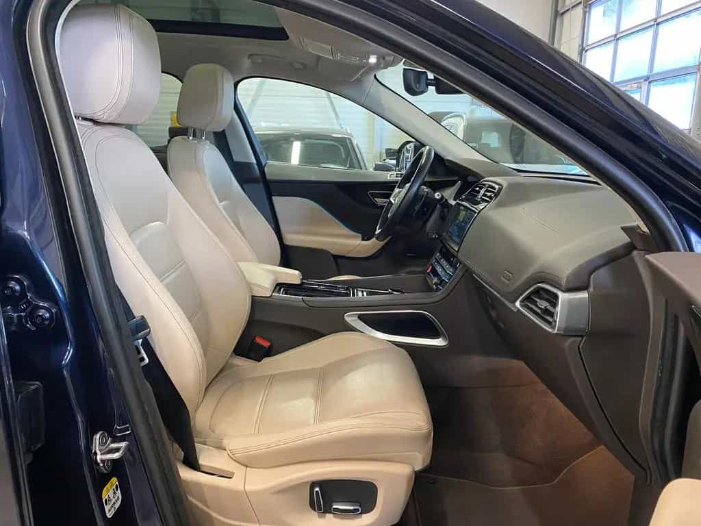 Jaguar F-Pace AWD Prestige Aut Leder Pano Meridian Kam 06/2021-photo-40