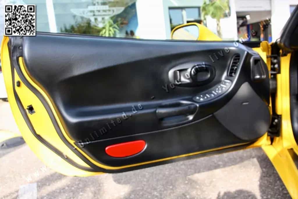 Corvette C5 Cabrio -Z51 -HeadsUp -CarFax 07/2003-photo-37