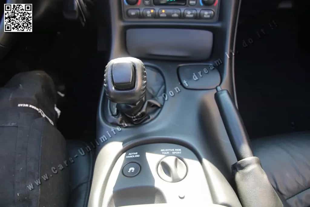Corvette C5 5.7 Cabrio Autom. wenig Kilometer, wie Neu 10/2003-photo-28