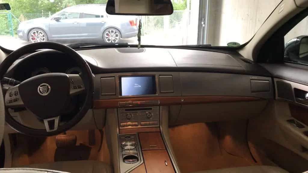 Jaguar XF 3.0 V6 155kW Diesel Luxury Luxury 04/2011-photo-1
