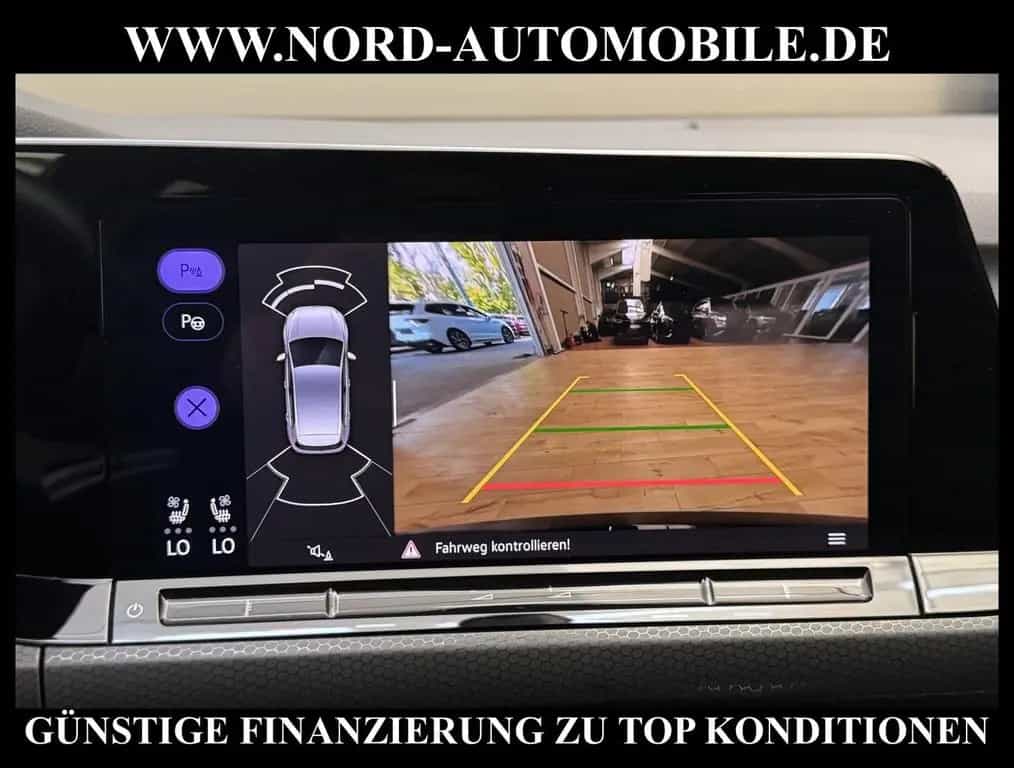 Volkswagen Golf GTI 2.0 TSI DSG Leder/AHK/StHZ/19/Matrix 06/2022-photo-20