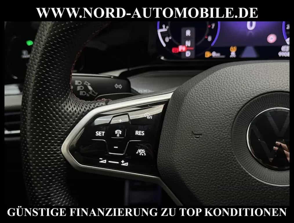 Volkswagen Golf GTI 2.0 TSI DSG Leder/AHK/StHZ/19/Matrix 06/2022-photo-26