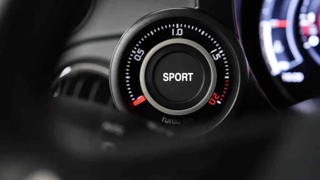 Abarth 595 esseesse*AKRAPOVIC*BEATS*SCHALE*CARBON* 04/2021-photo-21