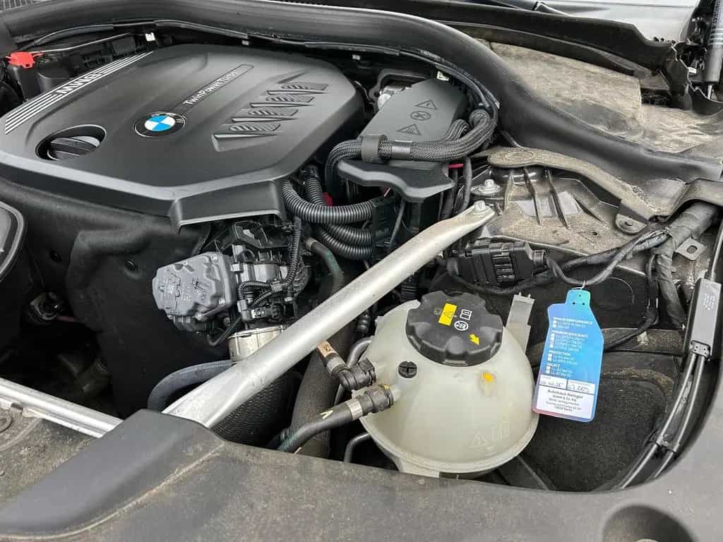 BMW 520 d Touring Aut. Sportline, Verkauf/Tausch 12/2020-photo-10