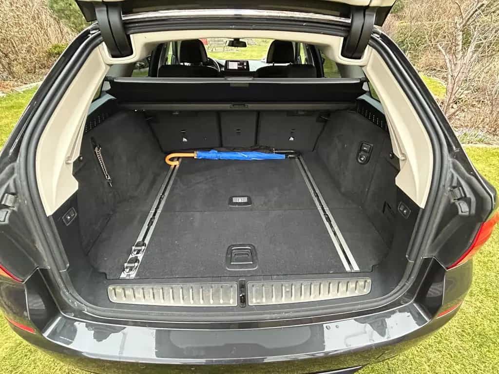 BMW 520 d Touring Aut. Sportline, Verkauf/Tausch 12/2020-photo-9