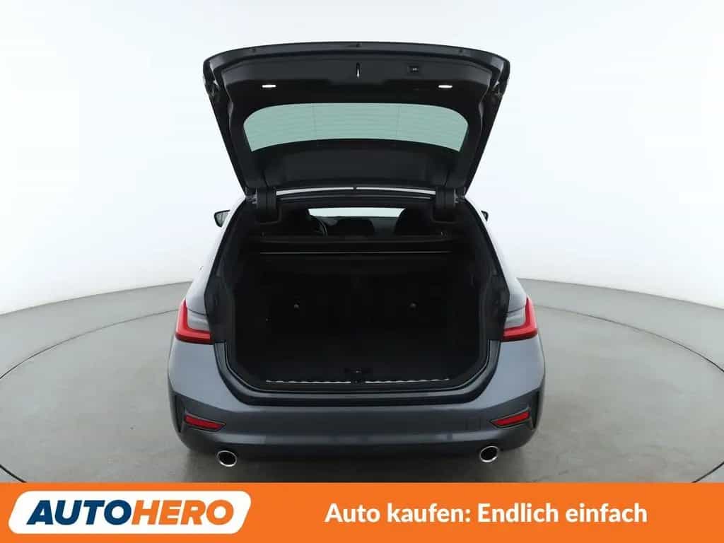 BMW 320 d xDrive Sport Line Aut.*NAVI*ACC*LED*SHZ*PDC 04/2021-photo-16