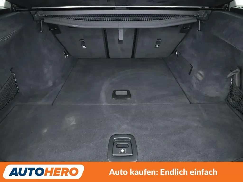 BMW 320 d xDrive Sport Line Aut.*NAVI*ACC*LED*SHZ*PDC 04/2021-photo-17