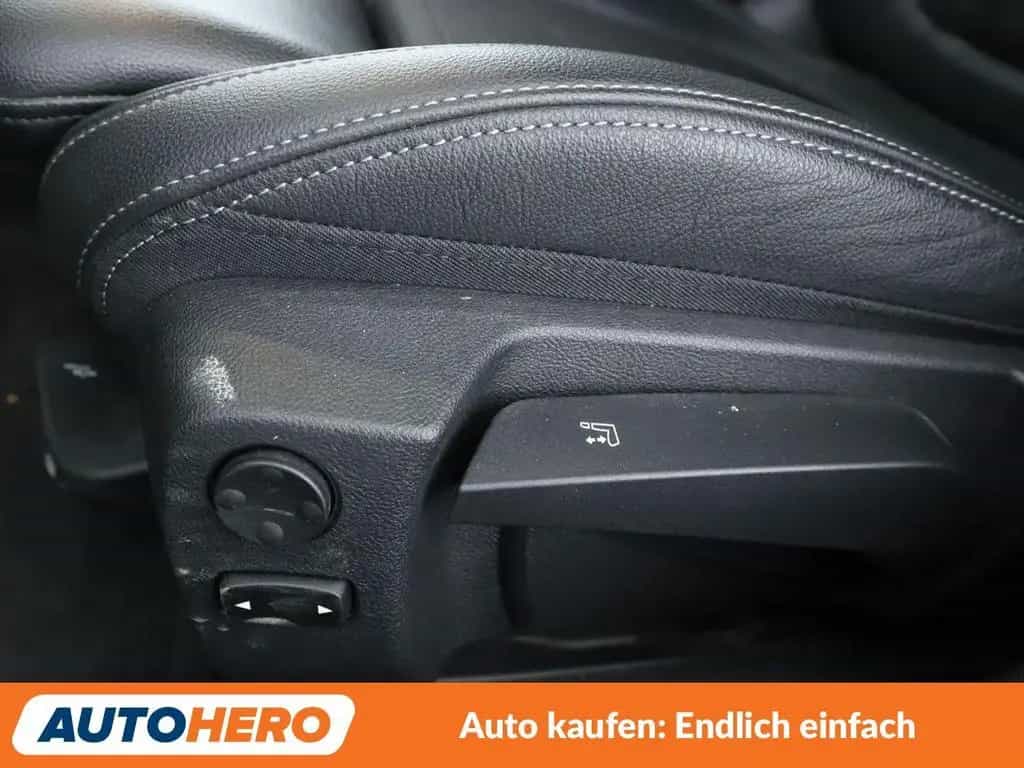 BMW 320 d xDrive Sport Line Aut.*NAVI*ACC*LED*SHZ*PDC 04/2021-photo-26