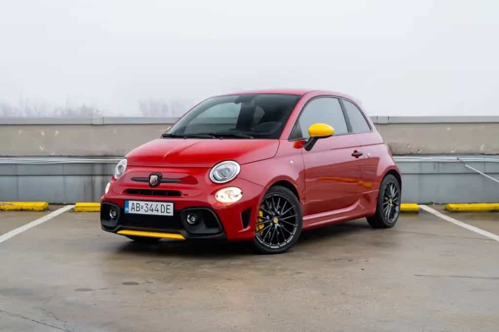 Abarth 500 695 Competizione 02/2024-photo-0