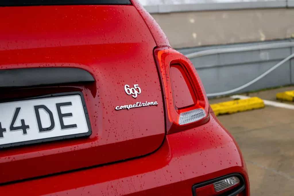 Abarth 500 695 Competizione 02/2024-photo-10
