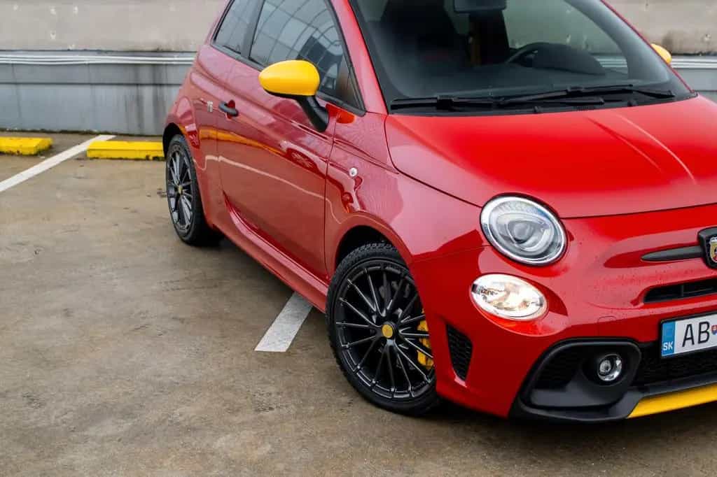 Abarth 500 695 Competizione 02/2024-photo-14
