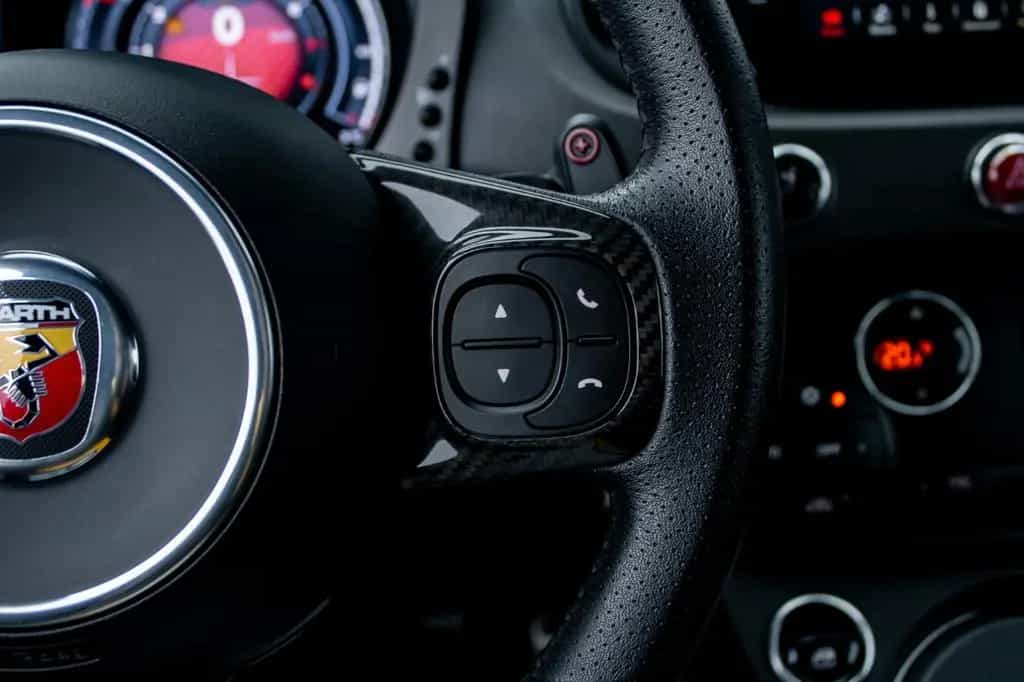 Abarth 500 695 Competizione 02/2024-photo-31