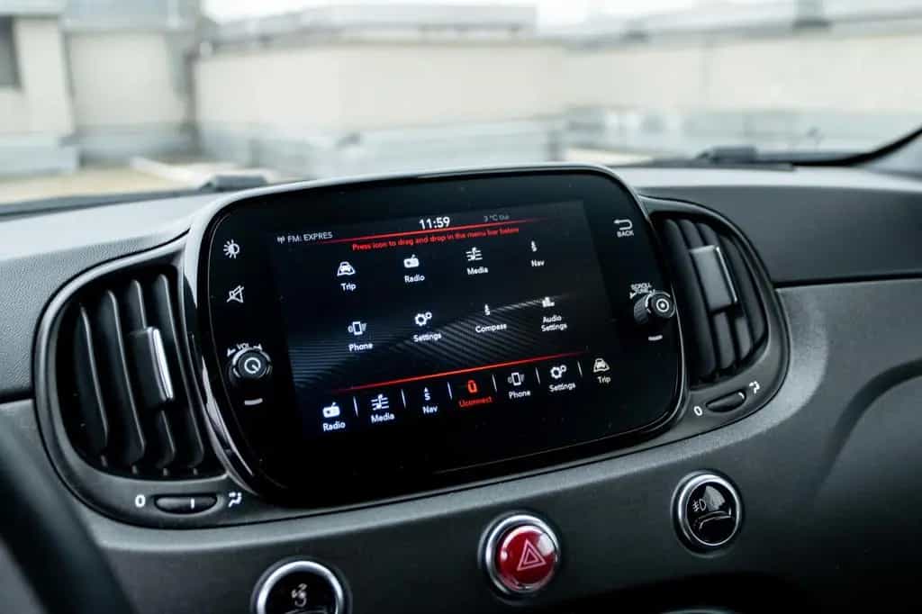 Abarth 500 695 Competizione 02/2024-photo-34
