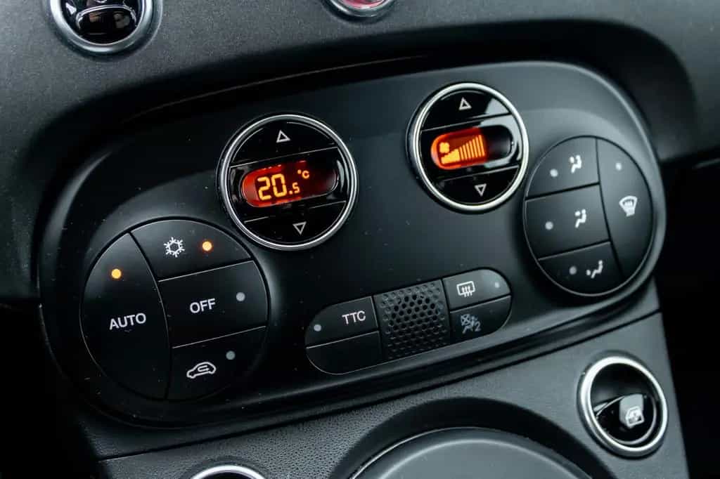 Abarth 500 695 Competizione 02/2024-photo-37