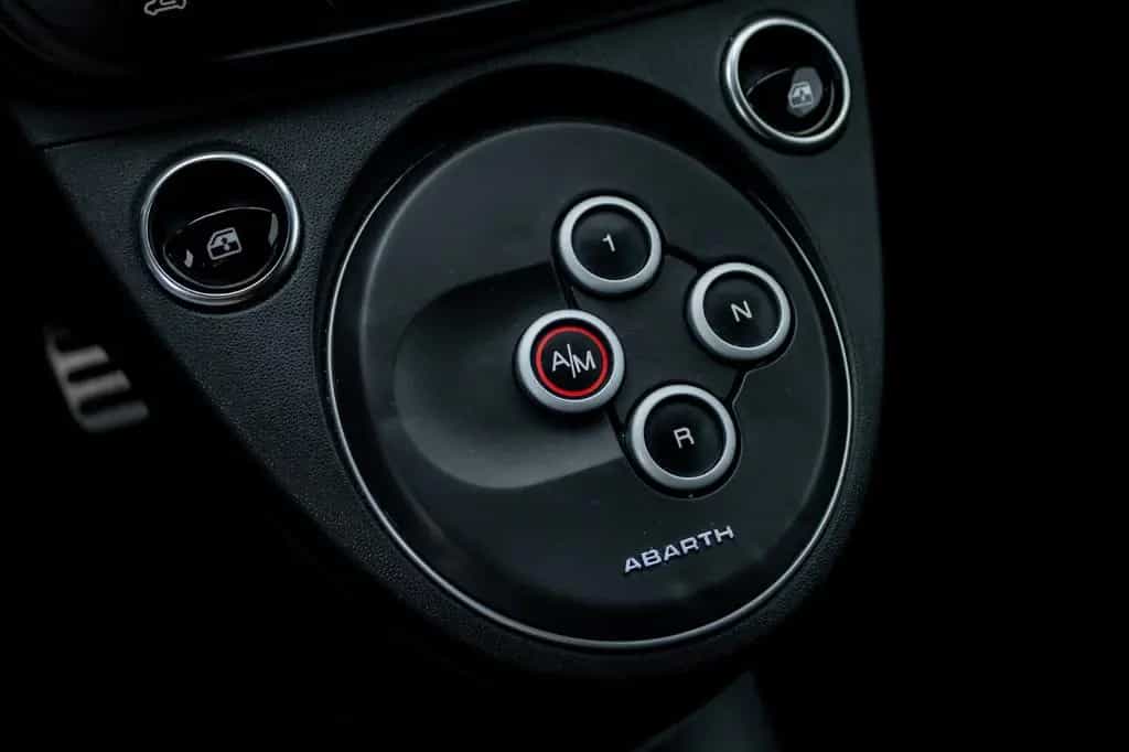 Abarth 500 695 Competizione 02/2024-photo-38