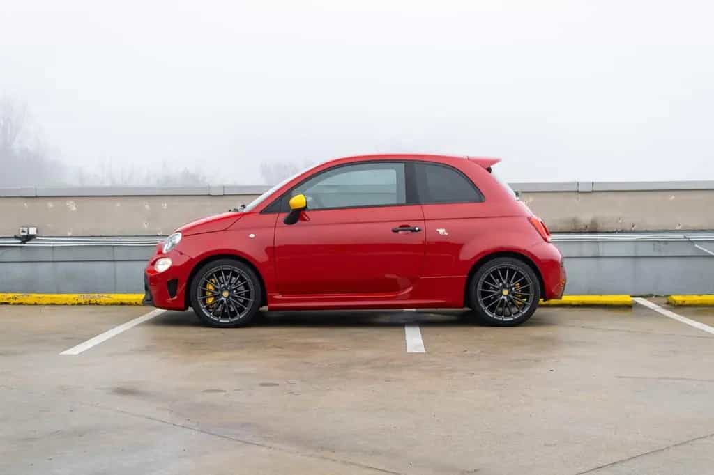 Abarth 500 695 Competizione 02/2024-photo-4
