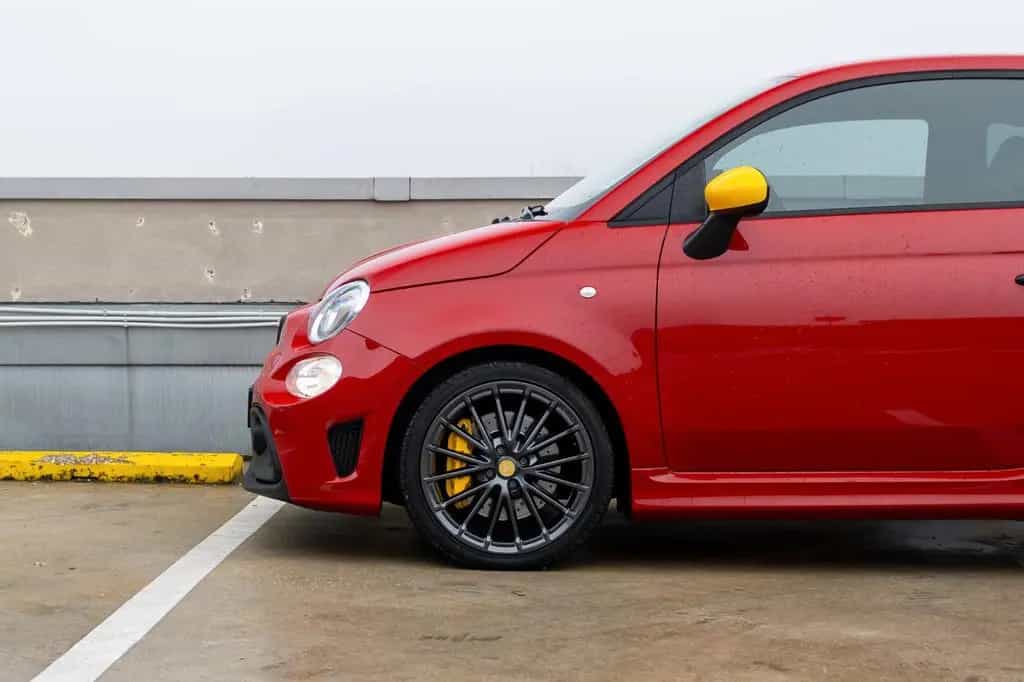Abarth 500 695 Competizione 02/2024-photo-5