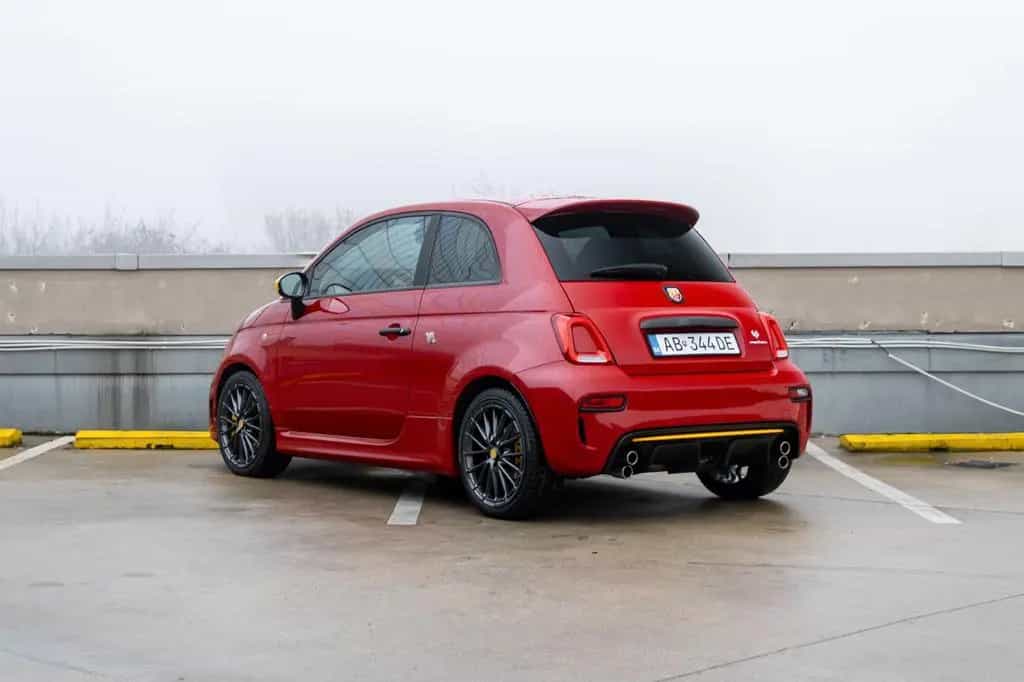 Abarth 500 695 Competizione 02/2024-photo-7