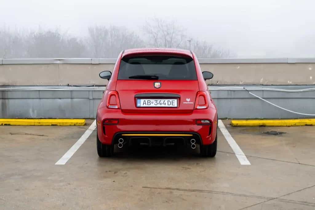 Abarth 500 695 Competizione 02/2024-photo-8