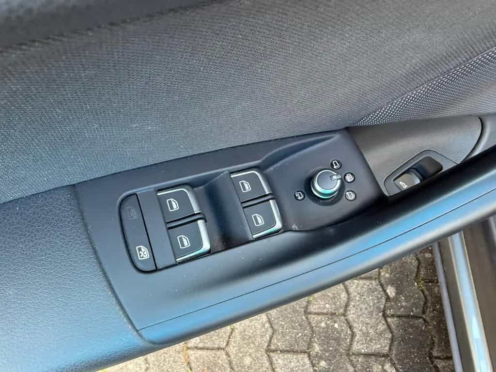 Audi Q3 1.4 TFSI S-TRONIC SPORT NAVI XENON PDC 1.HAND 06/2016-photo-31