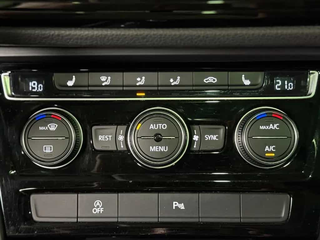 Volkswagen Touran Comfortline BMT/Start-Stopp*SCHIEBEDACH 06/2016-photo-19