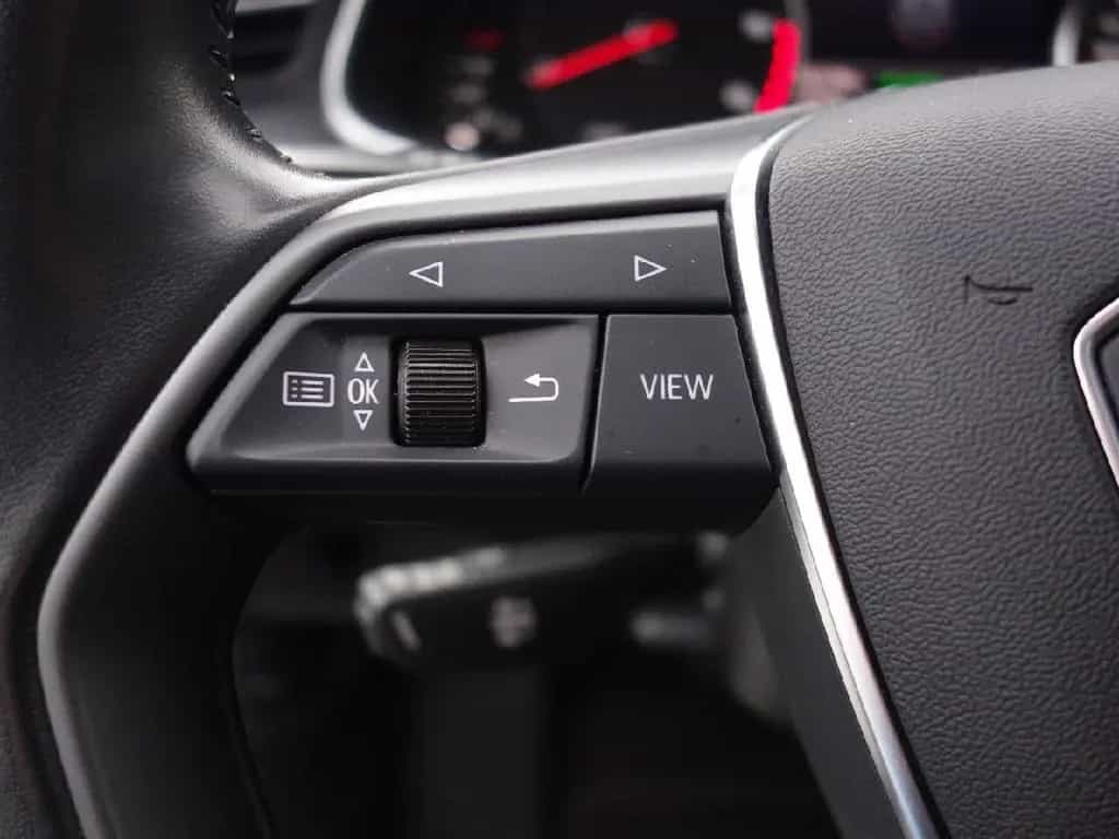 Audi A6 Avant 50 TDI quattro Auto NAVI PANO LED DAB 10/2019-photo-17