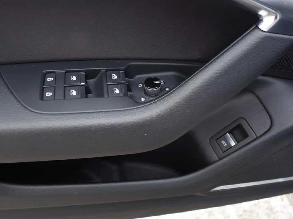 Audi A6 Avant 50 TDI quattro Auto NAVI PANO LED DAB 10/2019-photo-26