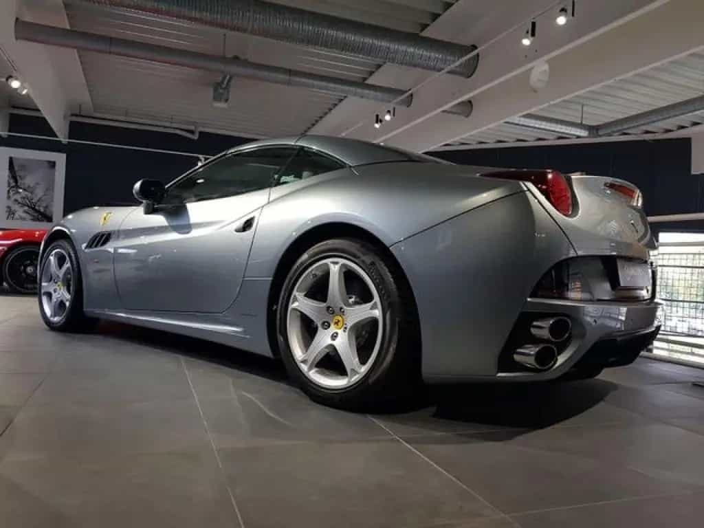 Ferrari California 4.3 V8 4-Sitzer Dtsch. Grigio Titanio 11/2009-photo-8