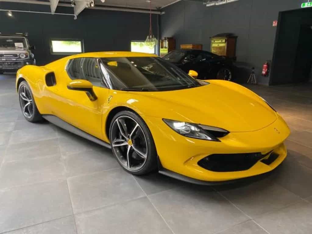 Ferrari 296 GTB Giallo Daytona Kamr. Lift AFS Navi LED 06/2024-photo-5