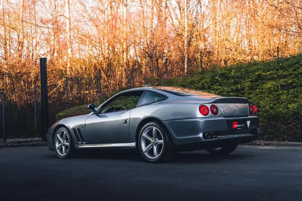 Ferrari 575 Maranello / Grigio Titanio / Manual 04/2003-photo-13