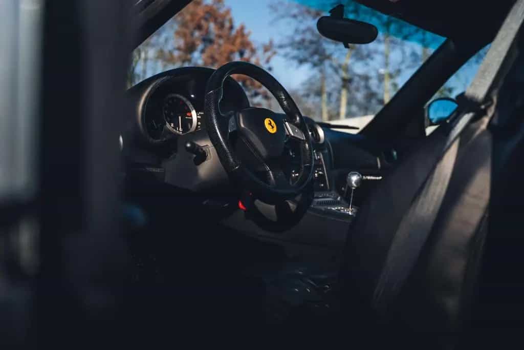 Ferrari 575 Maranello / Grigio Titanio / Manual 04/2003-photo-14