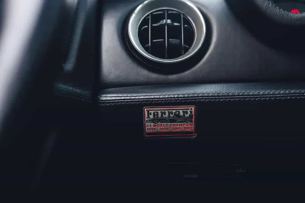Ferrari 575 Maranello / Grigio Titanio / Manual 04/2003-photo-20