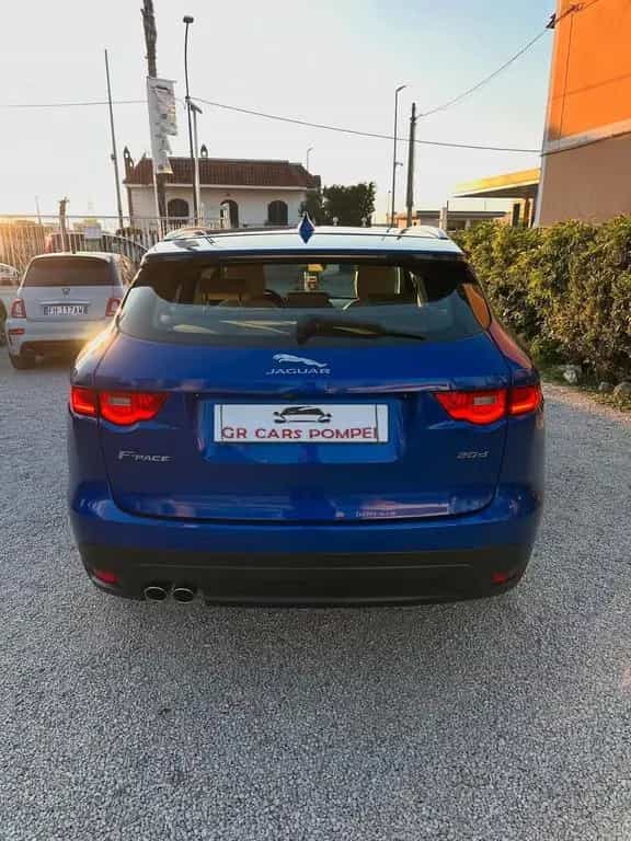 Jaguar F-Pace 2.0 D 180 CV AWD aut. Portfolio 12/2019-photo-6