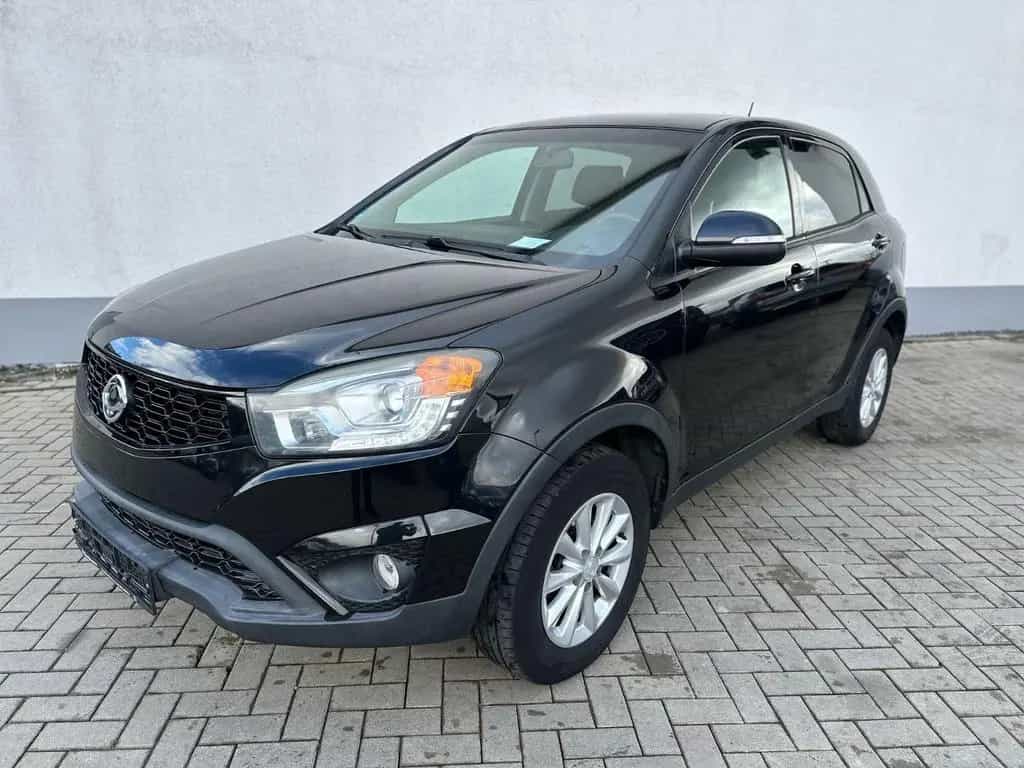 Ssangyong Korando 2.0 Eco Diesel e-XDi 200 110 Crystal 2WD 06/2015-photo-1