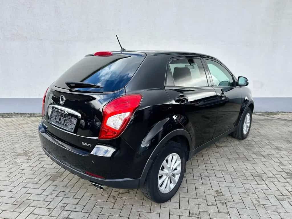 Ssangyong Korando 2.0 Eco Diesel e-XDi 200 110 Crystal 2WD 06/2015-photo-3